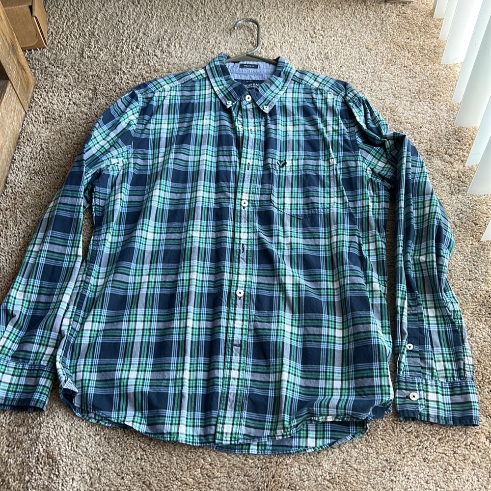 American eagle long sleeve button down